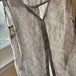 Eddie Bauer Monochrome Patterned Top